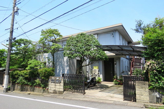 北野駅 徒歩3分 バス10分構造:軽量鉄骨造